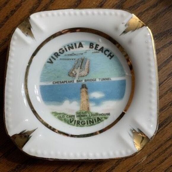 Virginia Beach Virginia Souvenir Ashtray - Picture 1 of 4